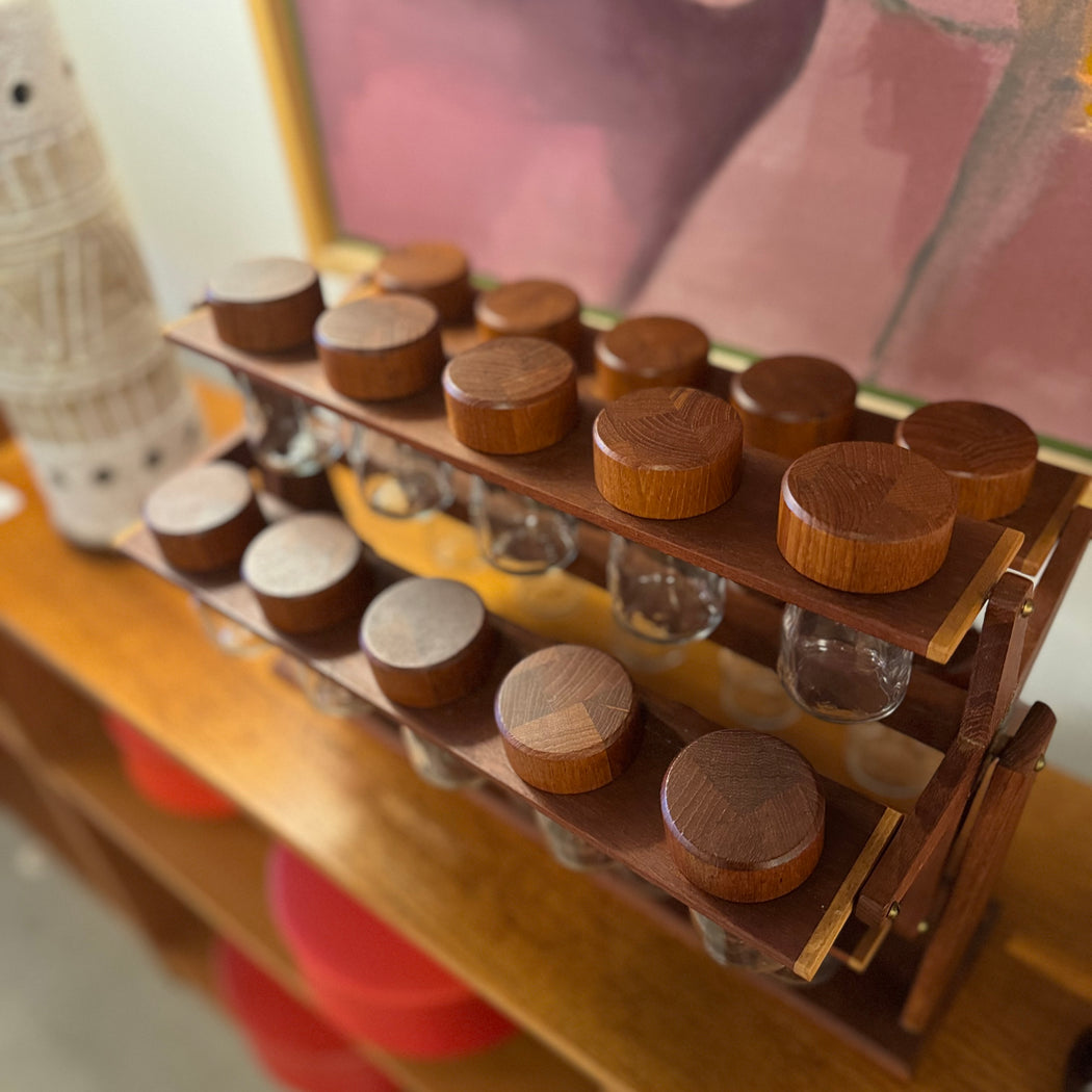 SALE • Digsmed 25 Jar Spice Rack