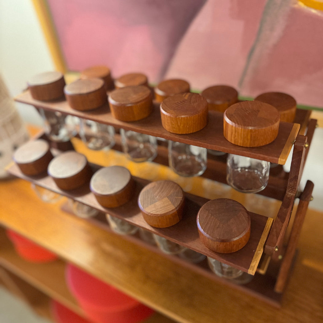 SALE • Digsmed 25 Jar Spice Rack