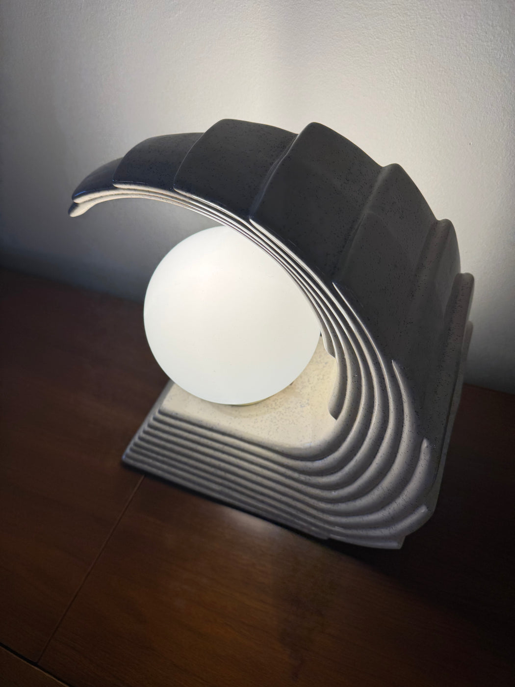 80s Deco Wave Lamp