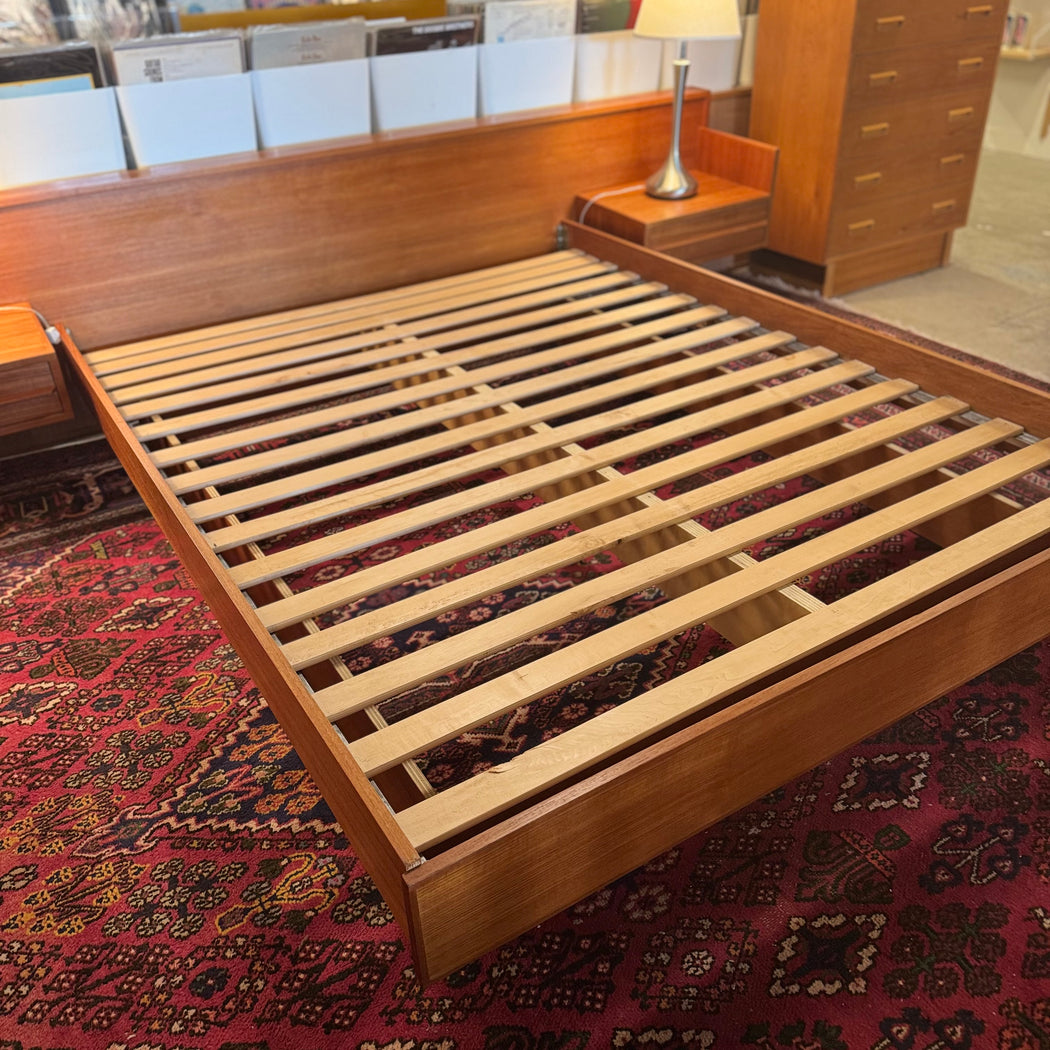 Teak Queen Bed