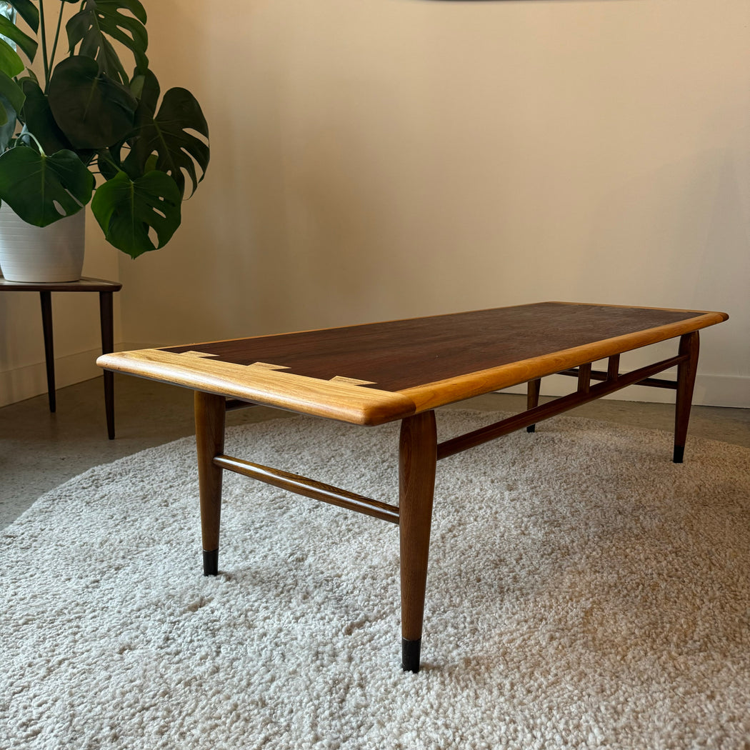 Lane Acclaim Coffee Table