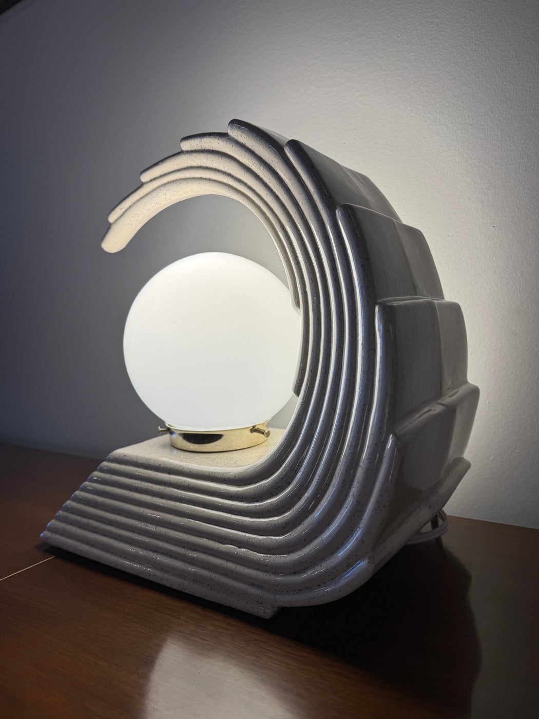 80s Deco Wave Lamp