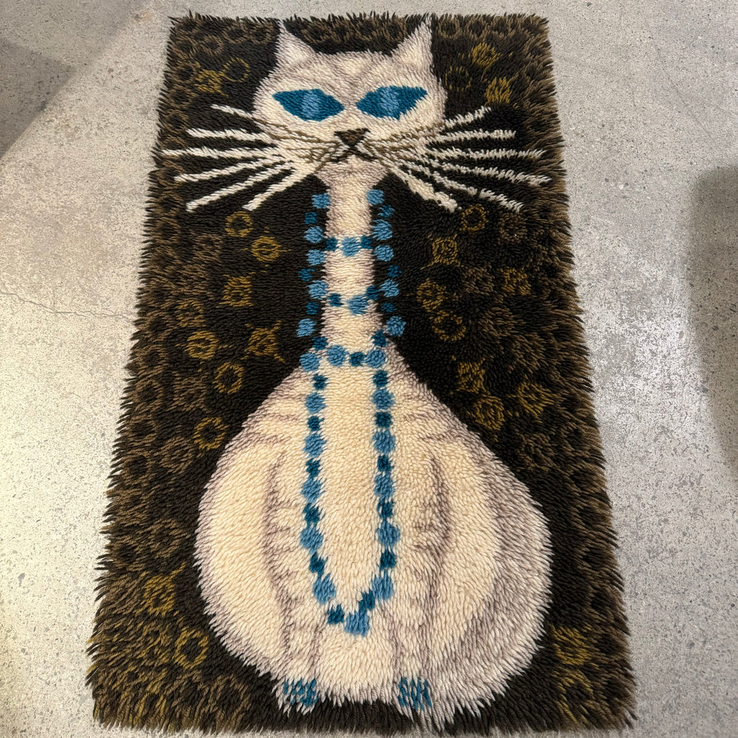 Kitty Rya Rug 26”x 46”