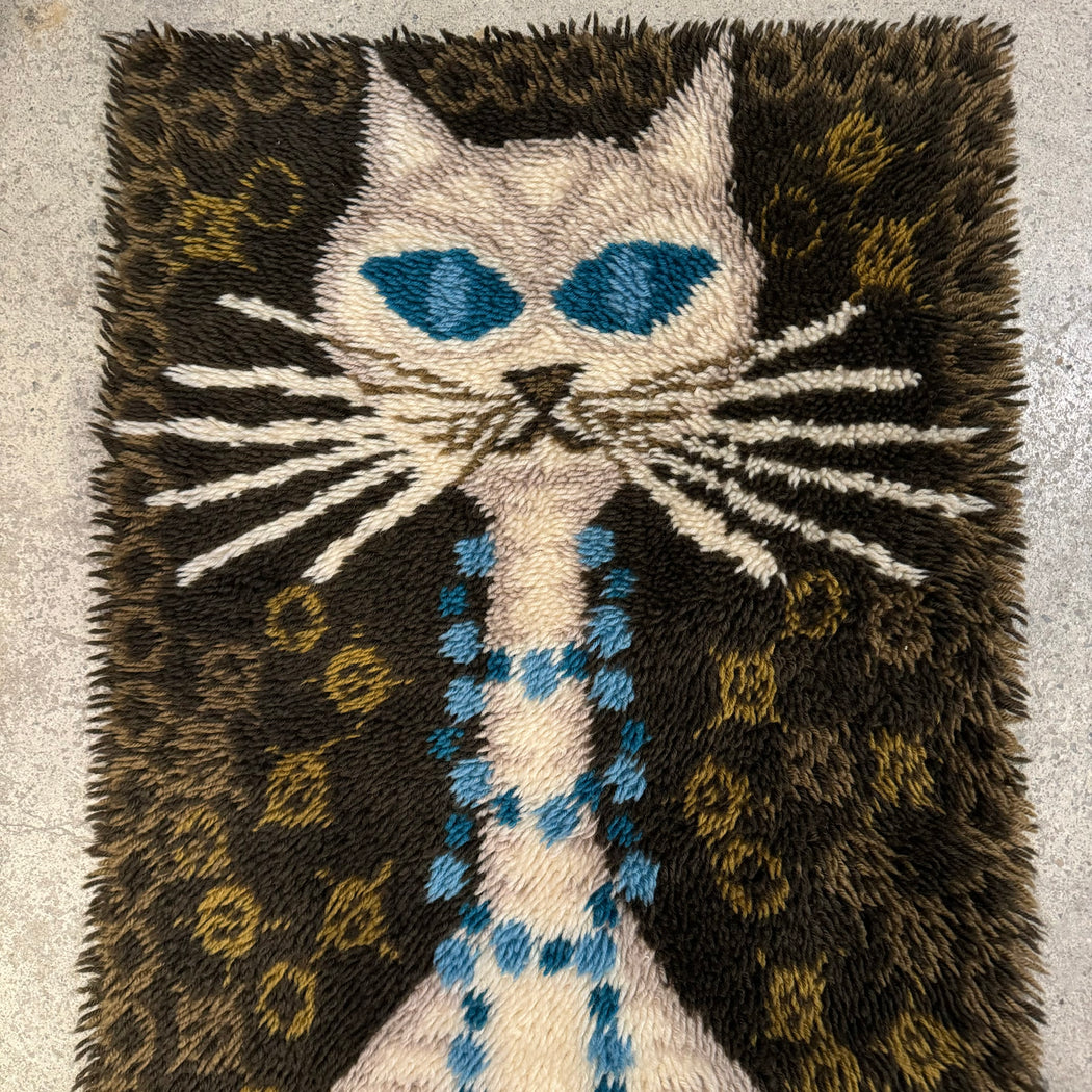 Kitty Rya Rug 26”x 46”