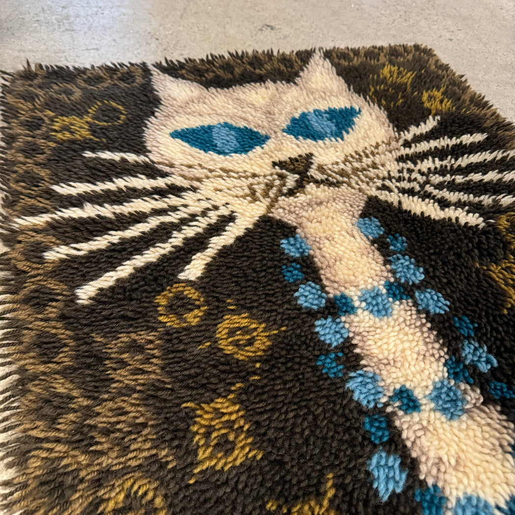 Kitty Rya Rug 26”x 46”